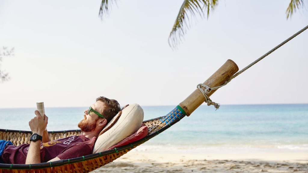 6 remote and hybrid companies that help pay for employees’ vacations—and are all hiring now