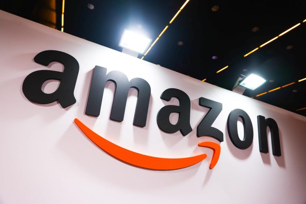 Is FedEx Stock A Better E-Commerce Pick Over This Giant Online Retailer?