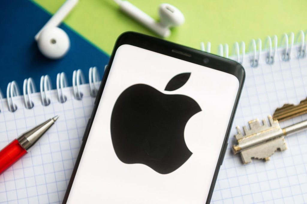 Don’t Count On Apple’s New Headset To Move The Needle For The Stock