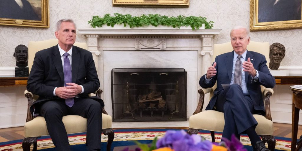 U.S. stocks close lower as debt ceiling talks drag on with deadline due in days