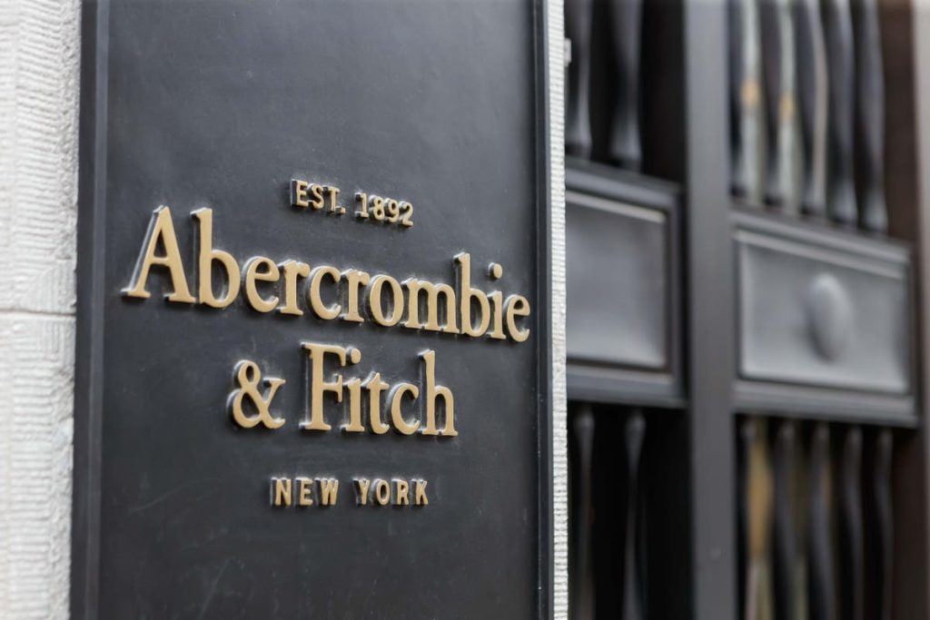 After Bed Bath & Beyond, Will Another Retailer Fall? 2 Winners And Losers