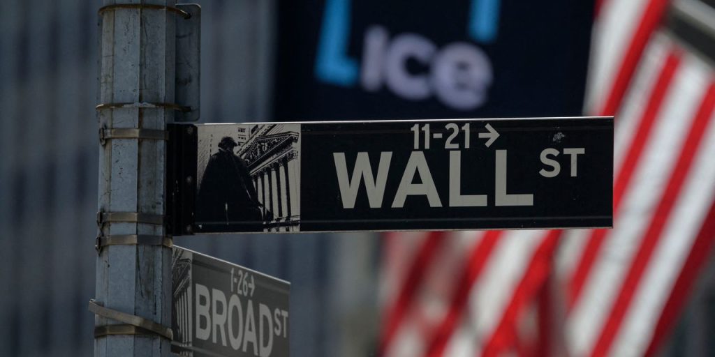 S&P 500 eyes 10-month high after debt-ceiling deal, but Dow loses steam