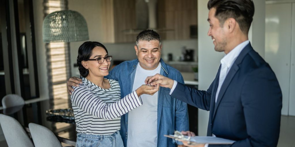 Mortgage rates surge to the highest level since November 2022