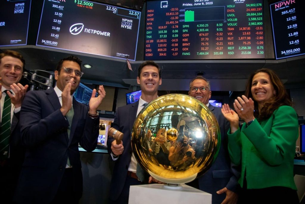 Buy Arrow Electronics And Urban Outfitters