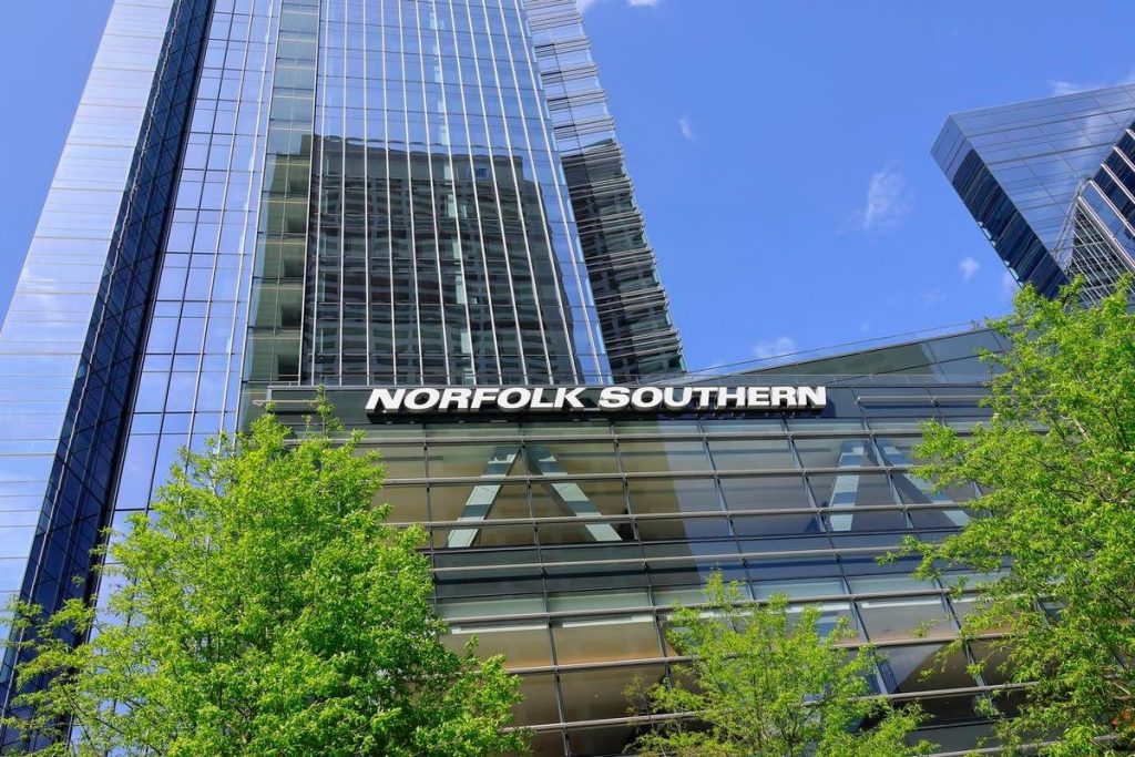 Will Norfolk Southern Stock Rebound To Its Pre-Inflation Shock Highs?