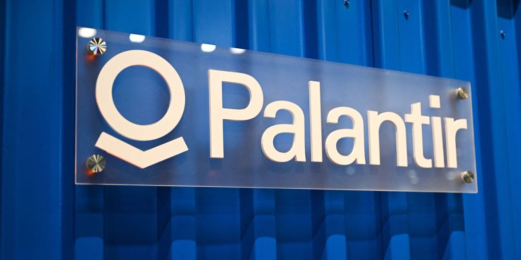 Palantir can be a big AI winner, but finding a stock catalyst is now ‘more challenging,’ analyst warns