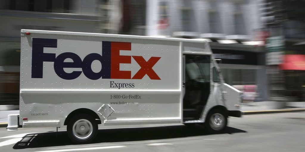 FedEx’s Guidance Disappoints the Street. The Stock Is Down.