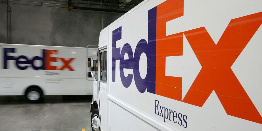 The Fed Hasn’t Tamed Shoppers Yet. That’s Good for FedEx, Bad for Powell.