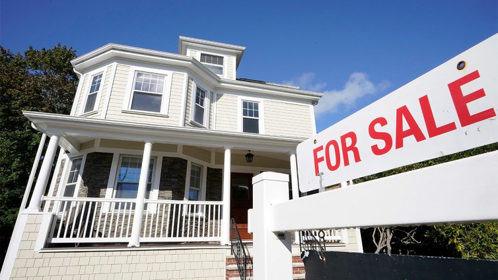 Mortgage applications rise for third straight week