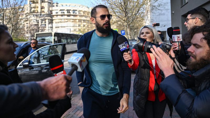 News organizations are struggling to cover media figures and politicians peddling delusions