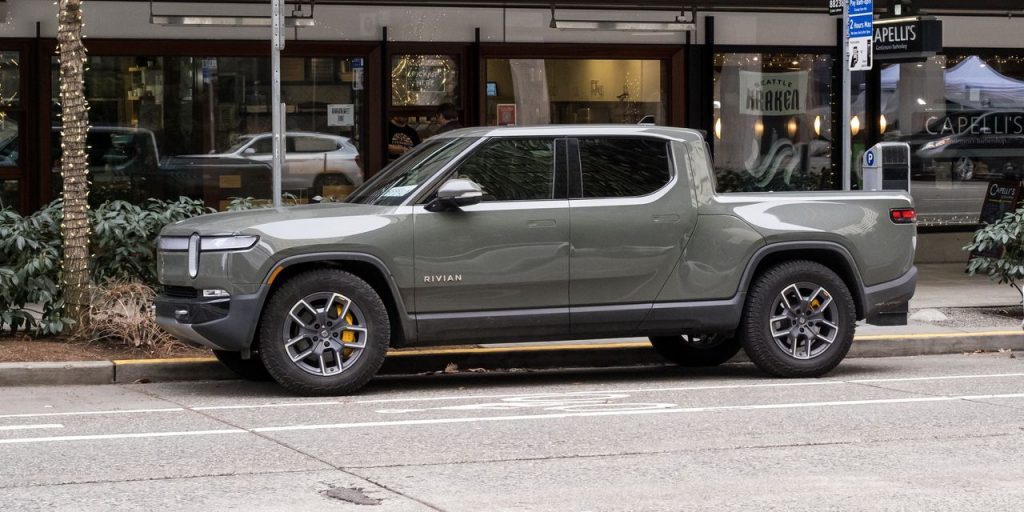 Opinion: Rivian stock pays the price as timing of debt offering rattles investors — as does EV maker’s cash burn