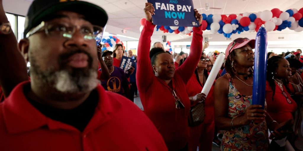 United Auto Workers members vote to strike if talks fail