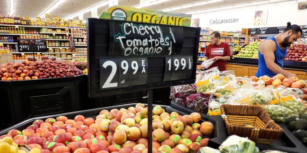 United Natural Foods’ stock tumbles toward 3-year low after company swings to loss amid lower inflation benefits