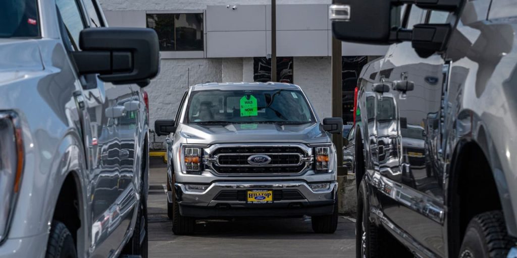 Ford and General Motors Should Lift Their Dividends