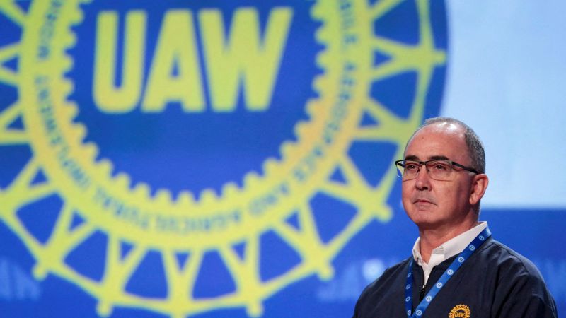 UAW president says auto strike would hurt mostly ‘billionaire class’