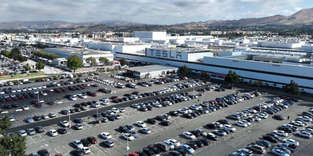 Tesla EV Delivery Numbers Are Here. They’re Bad. The Stock Is Up.