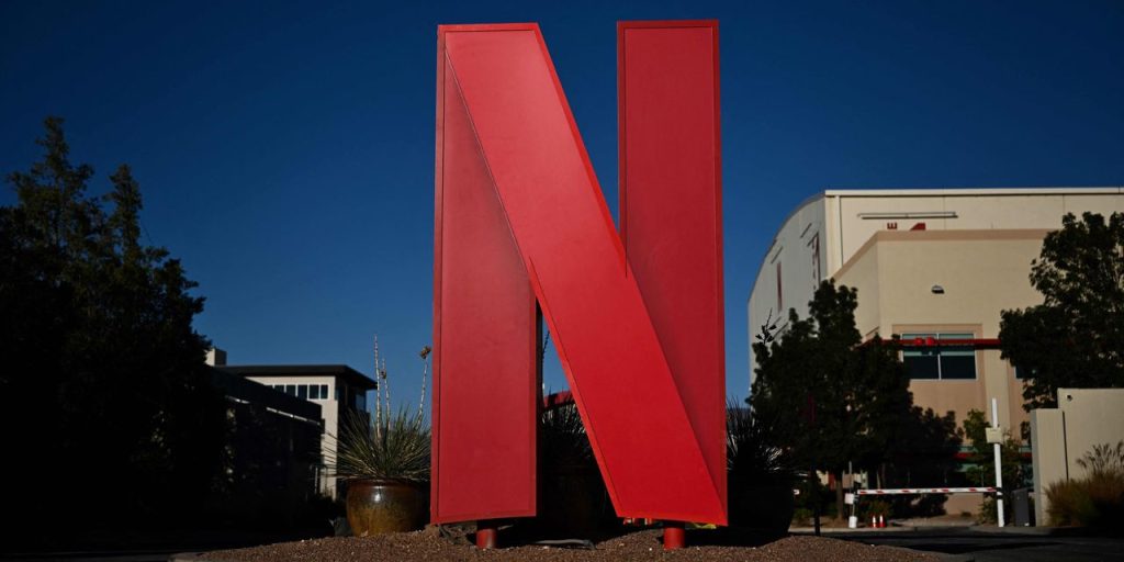 As Netflix’s stock heads for best one-day gain in almost three years, investors are snapping up its bonds