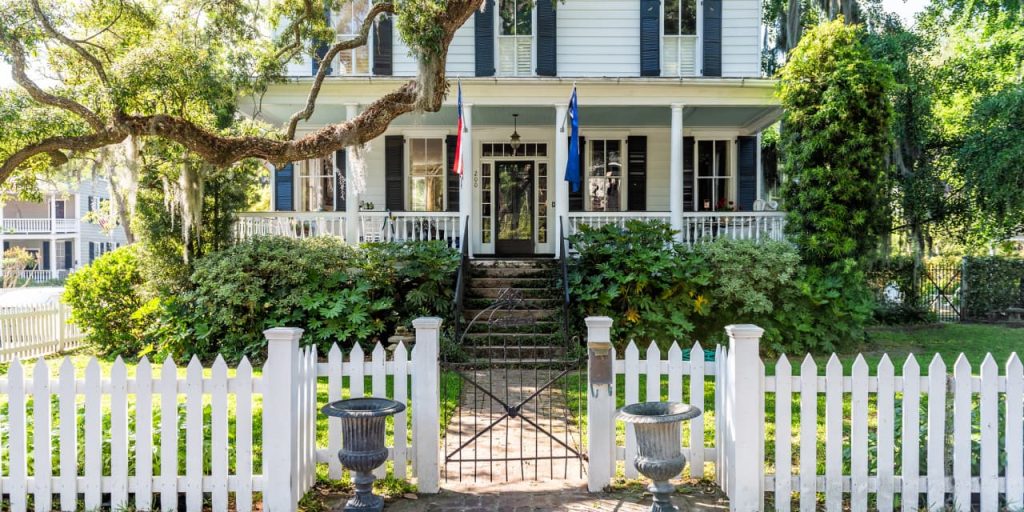 Housing is now overvalued in 88% of the U.S., says ratings agency Fitch