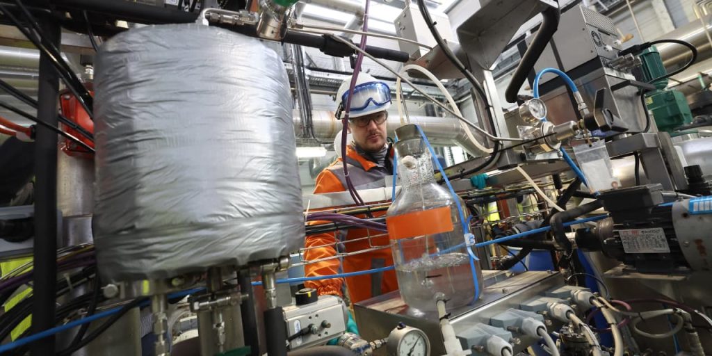 Auto workers’ deal boosts U.S. industrial production, but other manufacturers struggle